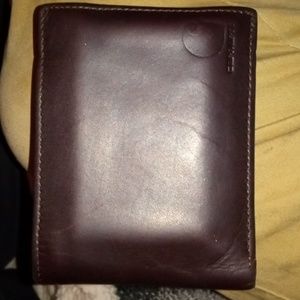 Carhartt brown leather wallet